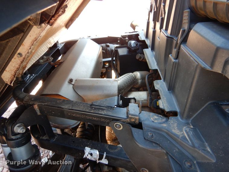 image for item LJ9952 2012 John Deere Gator RSX 850i  utility vehicle