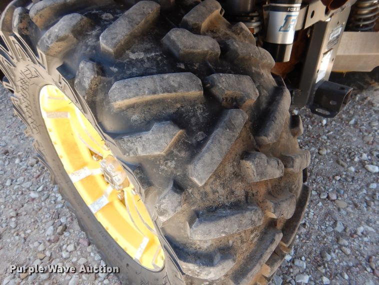 image for item LJ9952 2012 John Deere Gator RSX 850i  utility vehicle