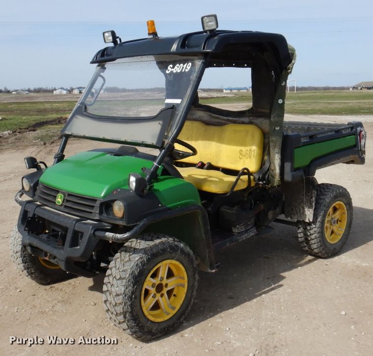 image for item MU9533 2012 John Deere  utility vehicle
