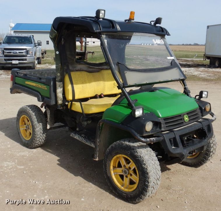 image for item MU9533 2012 John Deere  utility vehicle