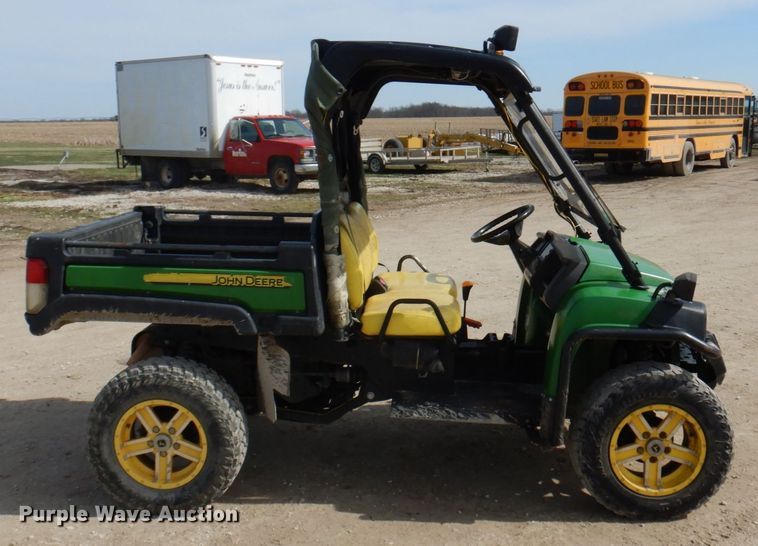 image for item MU9533 2012 John Deere  utility vehicle