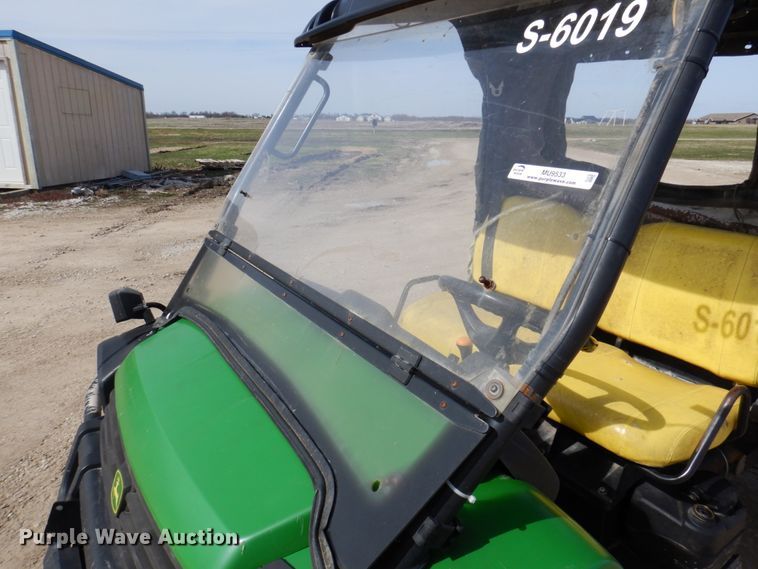 image for item MU9533 2012 John Deere  utility vehicle