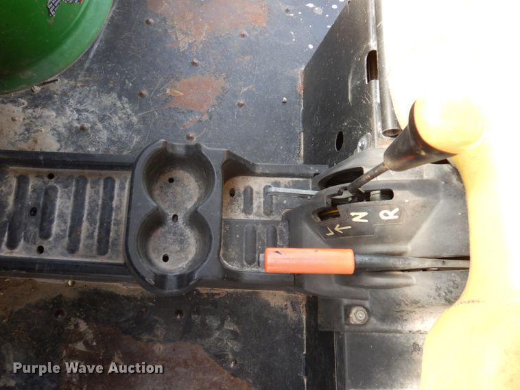 image for item MU9533 2012 John Deere  utility vehicle