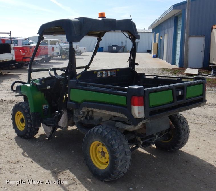 image for item MU9534 2011 John Deere  utility vehicle