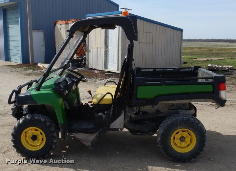 image for item MU9534 2011 John Deere  utility vehicle