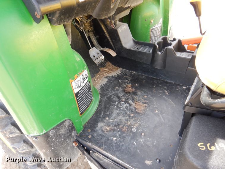 image for item MU9534 2011 John Deere  utility vehicle