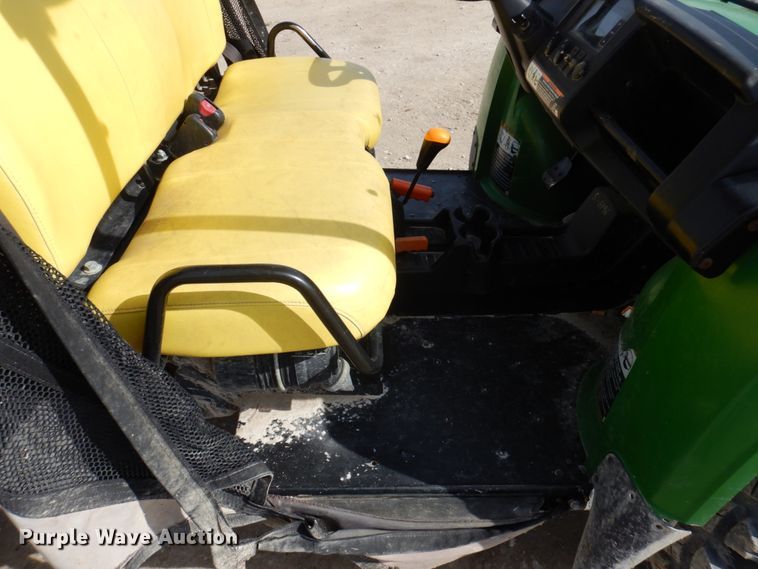 image for item MU9534 2011 John Deere  utility vehicle
