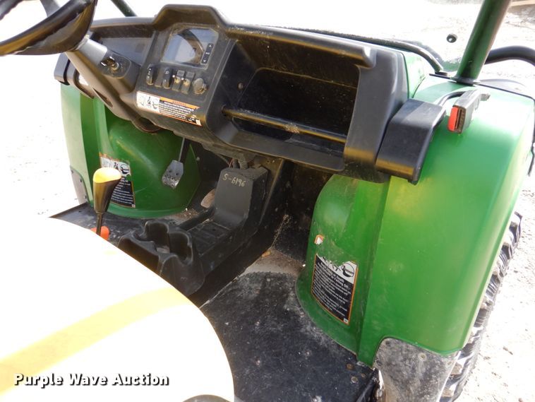image for item MU9534 2011 John Deere  utility vehicle