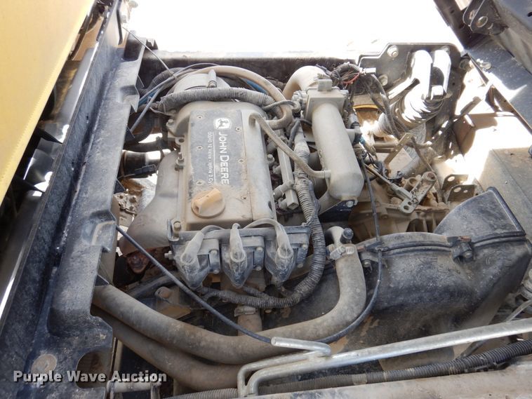 image for item MU9534 2011 John Deere  utility vehicle