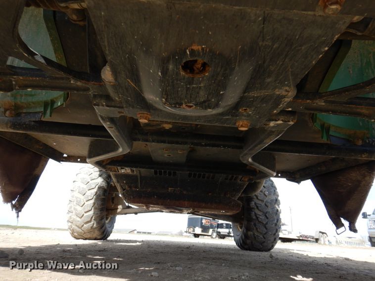 image for item MU9534 2011 John Deere  utility vehicle