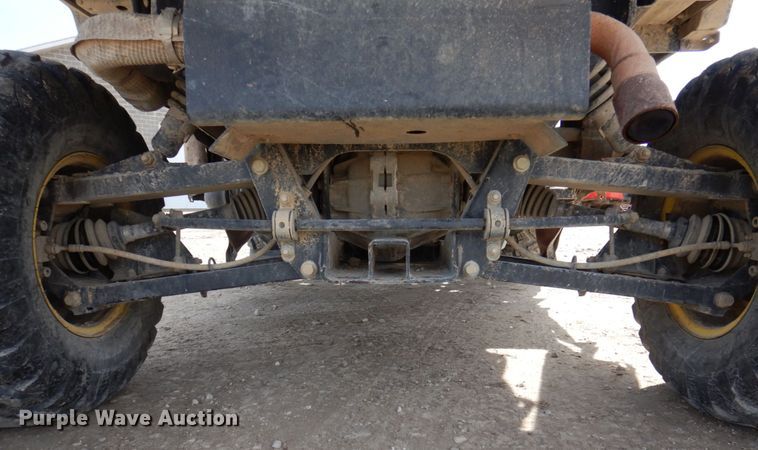 image for item MU9534 2011 John Deere  utility vehicle