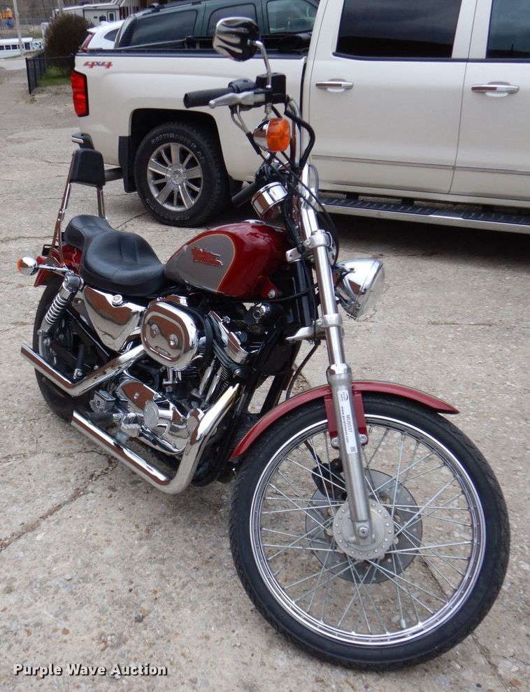 image for item MU9537 1997 Harley Davidson XL 1200C  motorcycle