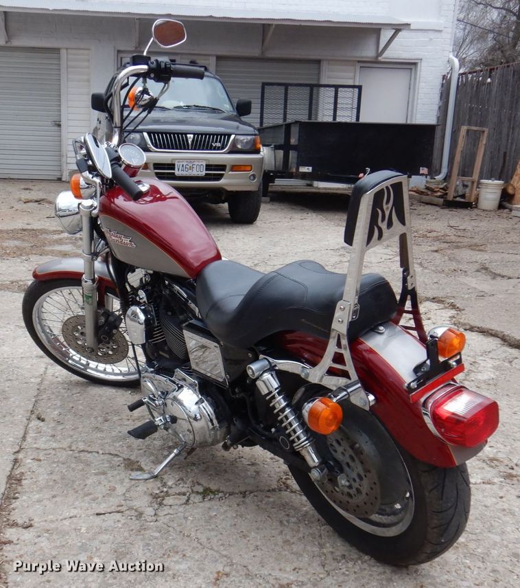 image for item MU9537 1997 Harley Davidson XL 1200C  motorcycle