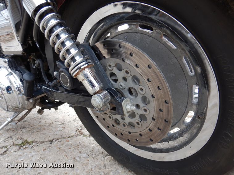 image for item MU9537 1997 Harley Davidson XL 1200C  motorcycle