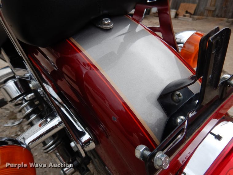 image for item MU9537 1997 Harley Davidson XL 1200C  motorcycle