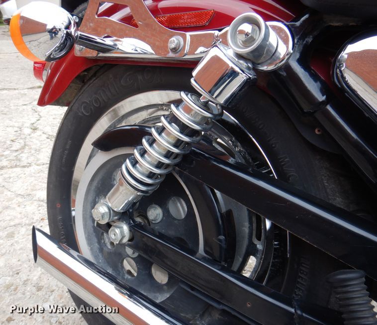 image for item MU9537 1997 Harley Davidson XL 1200C  motorcycle