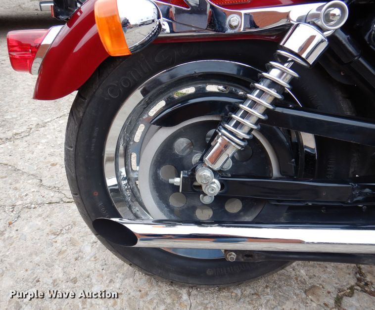 image for item MU9537 1997 Harley Davidson XL 1200C  motorcycle