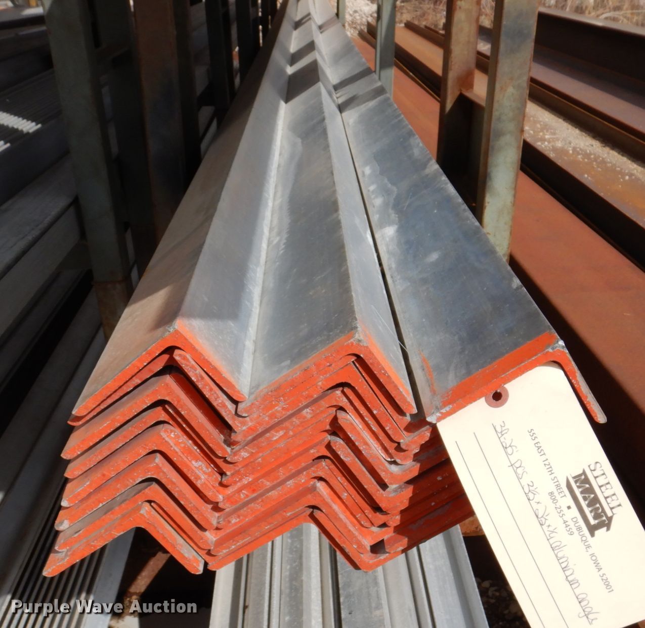 (39) pieces of aluminum angle iron in Dubuque, IA Item IM9921 sold