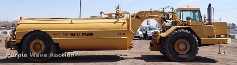 image for item DC4014 1994 Caterpillar 615C Series II  water wagon
