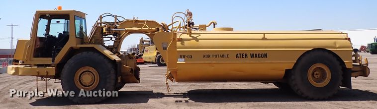 image for item DC4014 1994 Caterpillar 615C Series II  water wagon