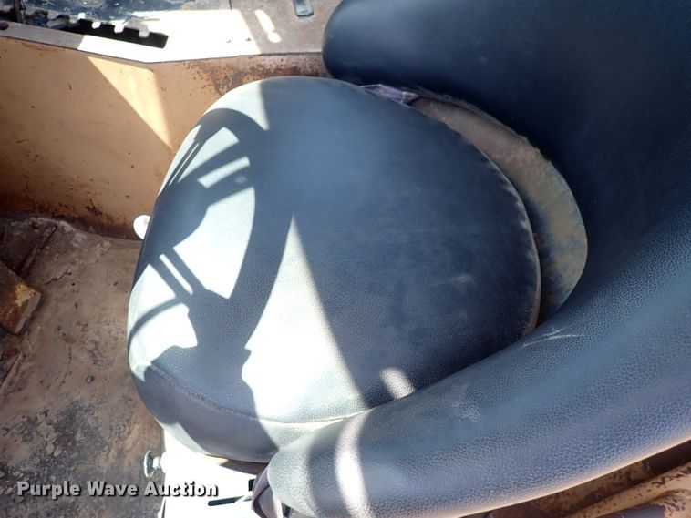 image for item DC4014 1994 Caterpillar 615C Series II  water wagon