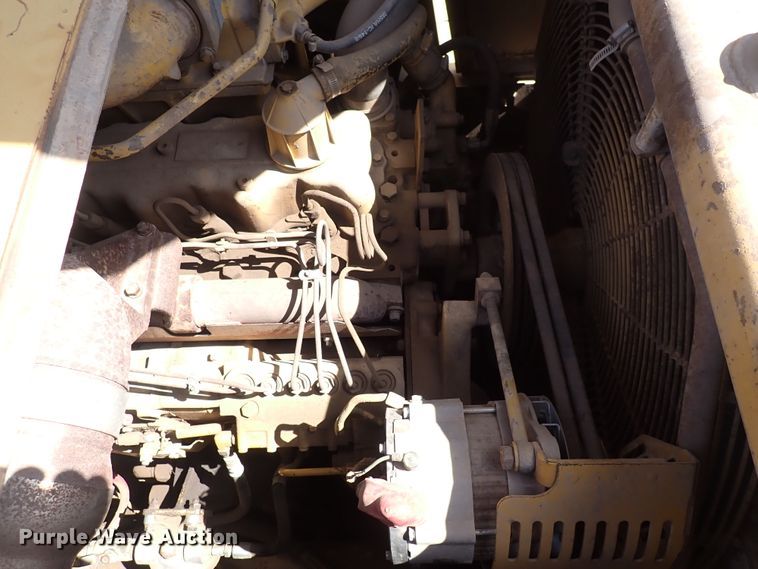 image for item DC4014 1994 Caterpillar 615C Series II  water wagon