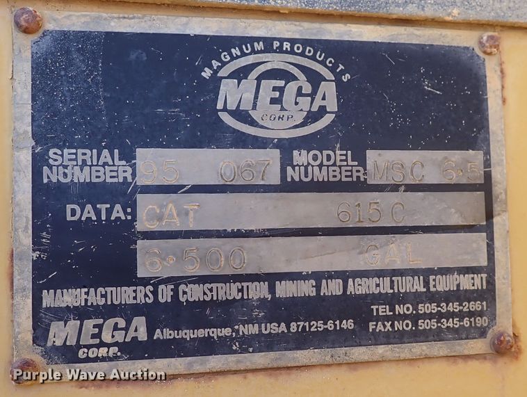 image for item DC4014 1994 Caterpillar 615C Series II  water wagon