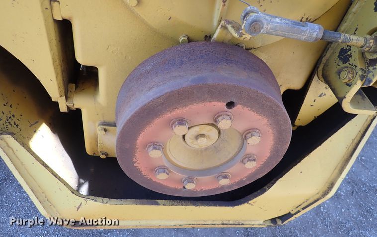 image for item DC4014 1994 Caterpillar 615C Series II  water wagon