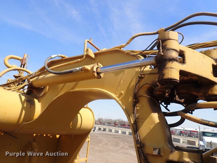 image for item DC4014 1994 Caterpillar 615C Series II  water wagon