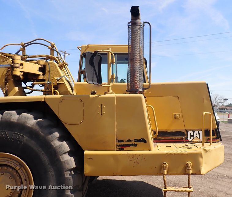 image for item DC4014 1994 Caterpillar 615C Series II  water wagon