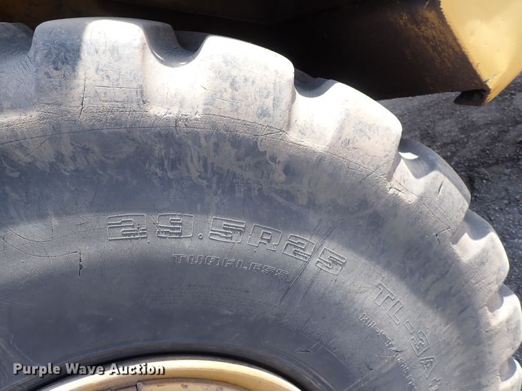 image for item DC4014 1994 Caterpillar 615C Series II  water wagon