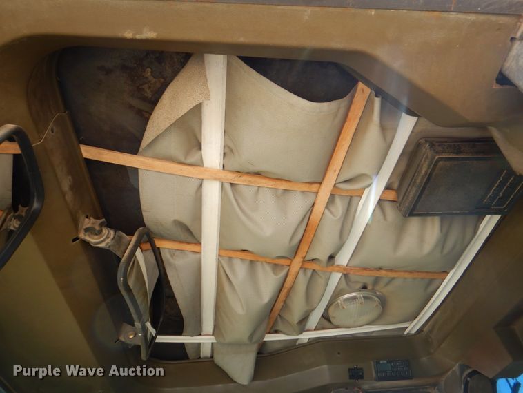 image for item DH7353 2001 Champion 720A  VHP motor grader