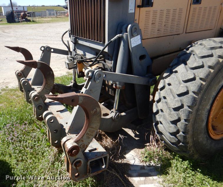 image for item DH7353 2001 Champion 720A  VHP motor grader