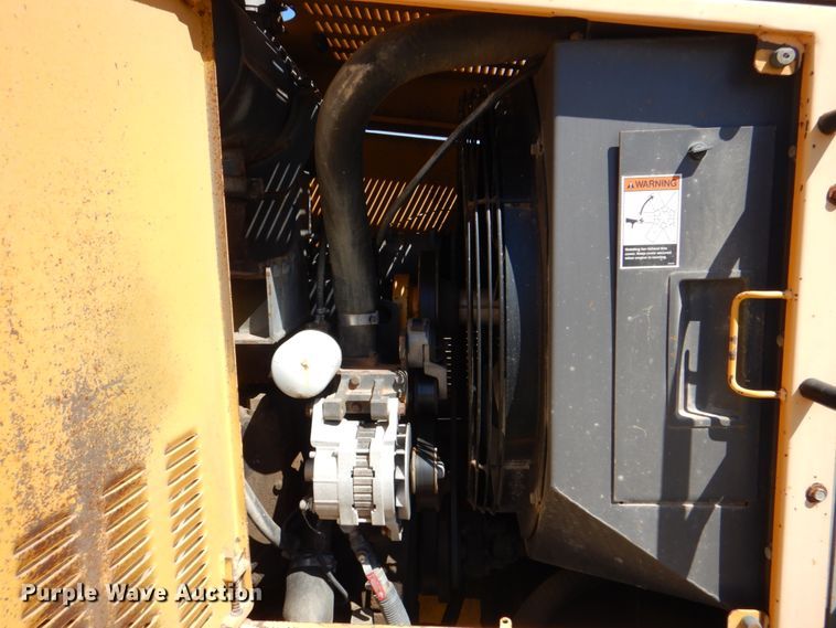 image for item DH7353 2001 Champion 720A  VHP motor grader