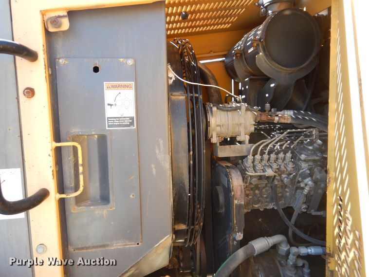 image for item DH7353 2001 Champion 720A  VHP motor grader