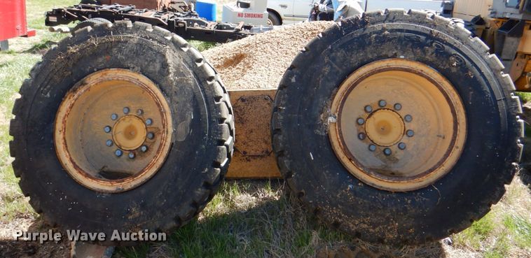 image for item DH7353 2001 Champion 720A  VHP motor grader