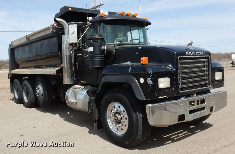 image for item DH8954 2000 Mack RD688S  dump truck
