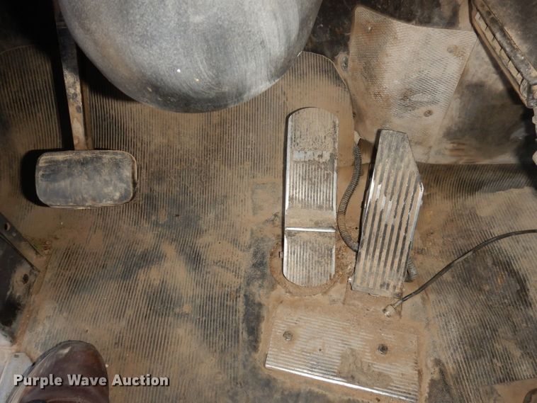 image for item DH8954 2000 Mack RD688S  dump truck