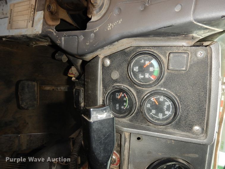 image for item DH8954 2000 Mack RD688S  dump truck