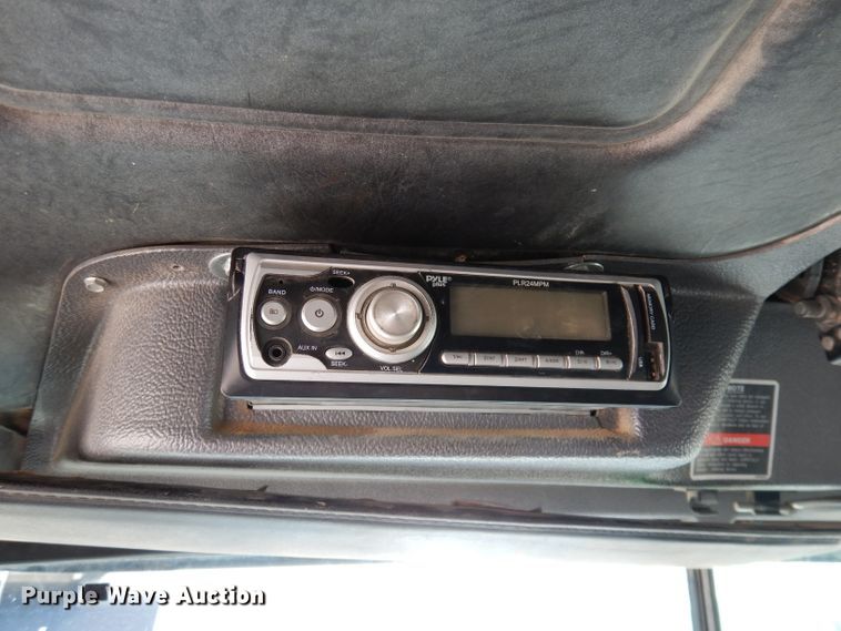 image for item DH8954 2000 Mack RD688S  dump truck