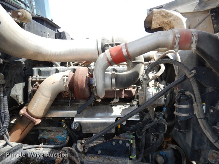 image for item DH8954 2000 Mack RD688S  dump truck