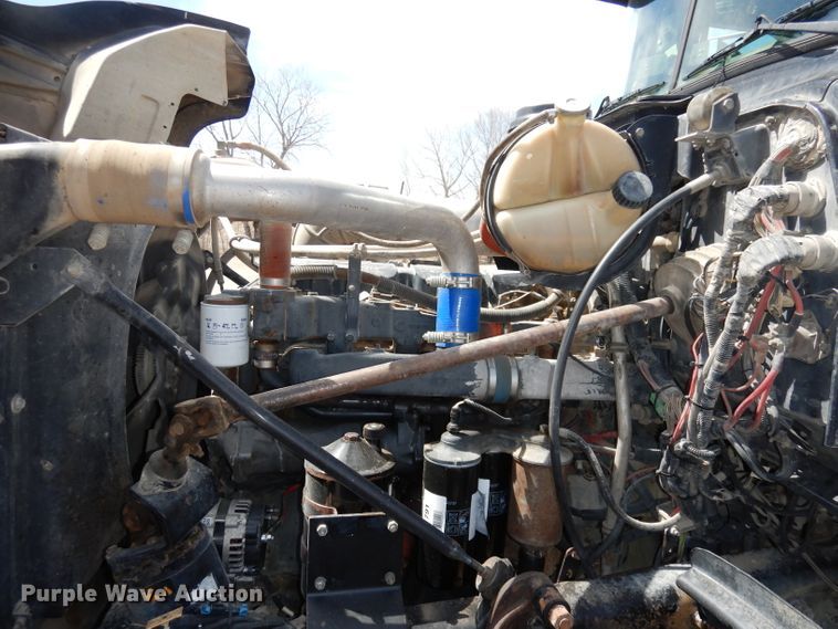 image for item DH8954 2000 Mack RD688S  dump truck