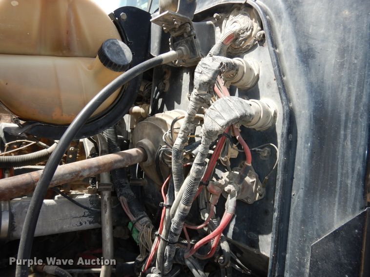 image for item DH8954 2000 Mack RD688S  dump truck