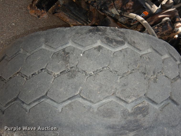 image for item DH8954 2000 Mack RD688S  dump truck