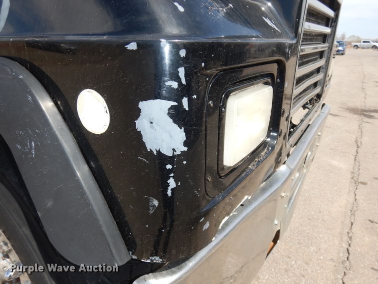 image for item DH8954 2000 Mack RD688S  dump truck