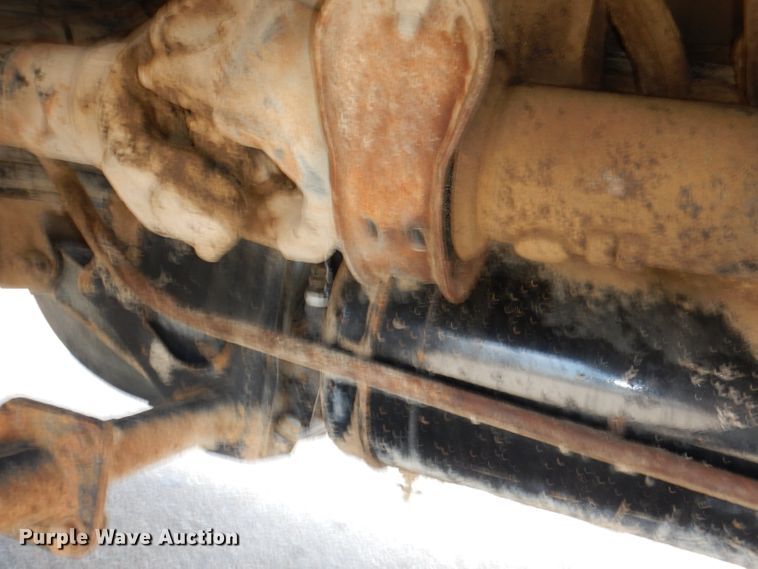 image for item DH8954 2000 Mack RD688S  dump truck