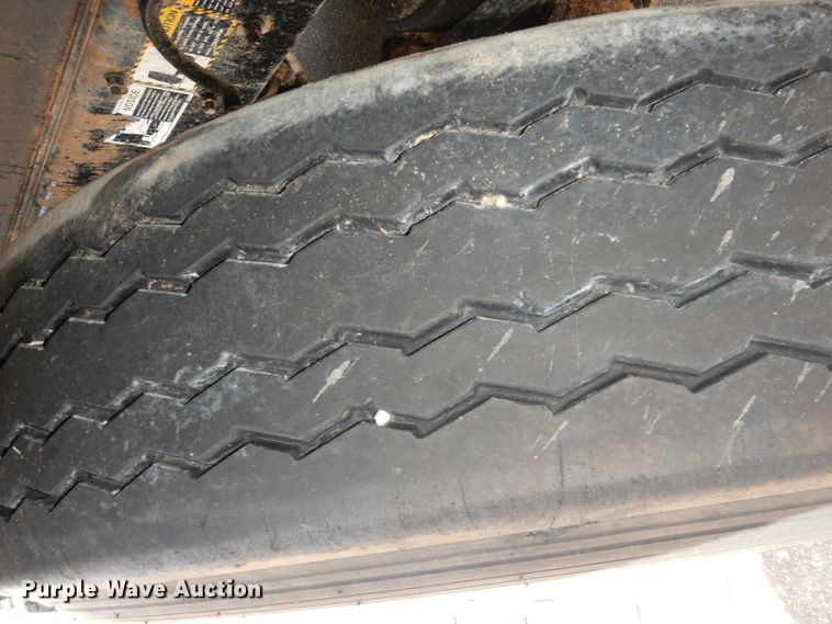 image for item DH8954 2000 Mack RD688S  dump truck