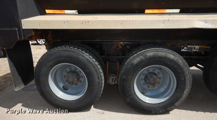 image for item DH8954 2000 Mack RD688S  dump truck