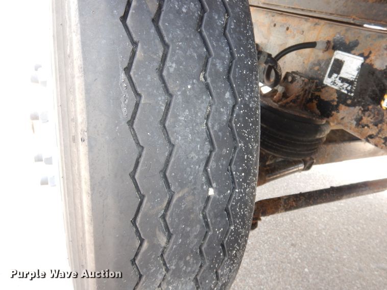 image for item DH8954 2000 Mack RD688S  dump truck