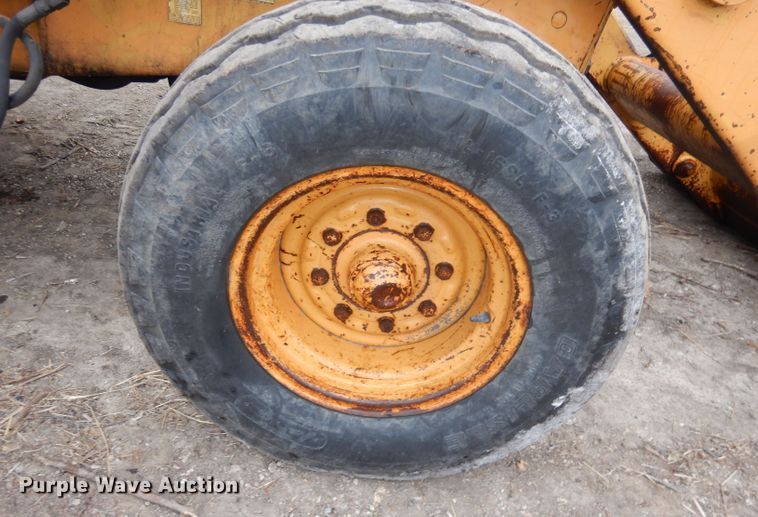 image for item DH8997 1986 Case 580 Super E  backhoe